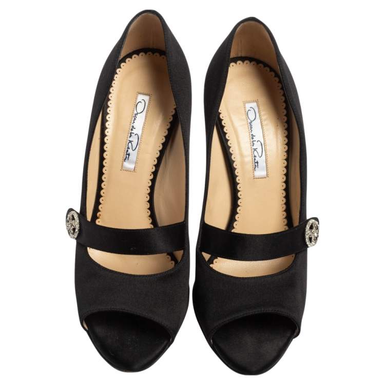Pre Owned Oscar de la Renta Black Satin Peep Toe Crystal Embellished Buckle Pumps Size 38.5