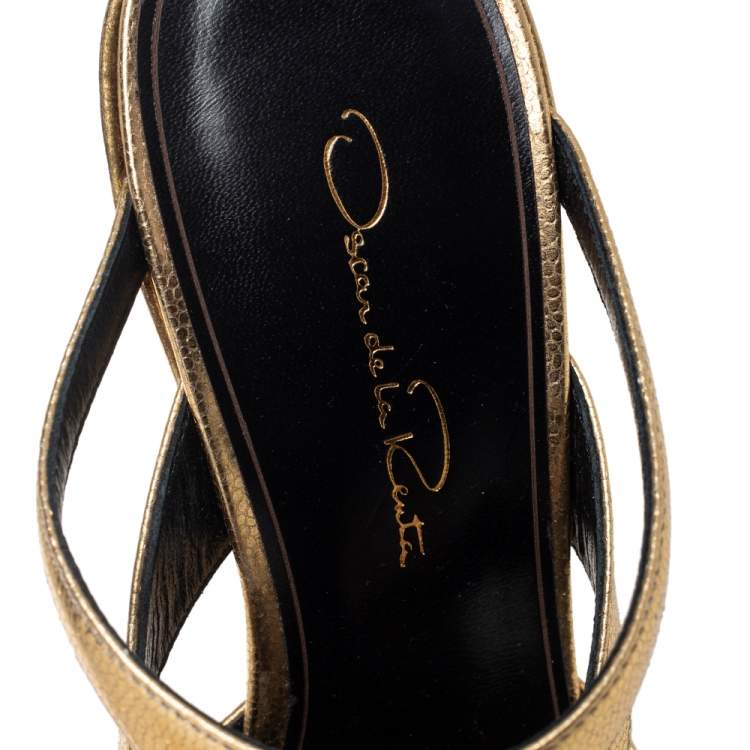 مملوكة مسبقًا Oscar de la Renta Metallic Gold Leather Carmen Mule Sandals Size 36