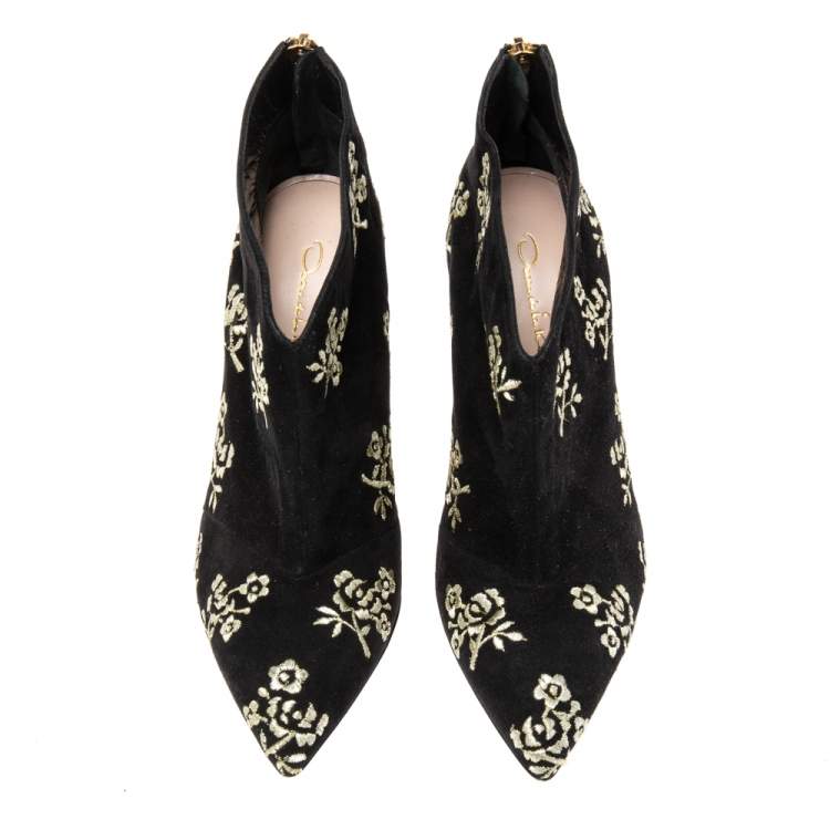 Pre Owned Oscar de la Renta  Black Suede Flower Embroidery  Ankle Boots Size 37