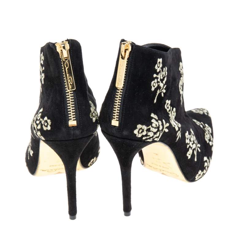 Pre Owned Oscar de la Renta  Black Suede Flower Embroidery  Ankle Boots Size 37
