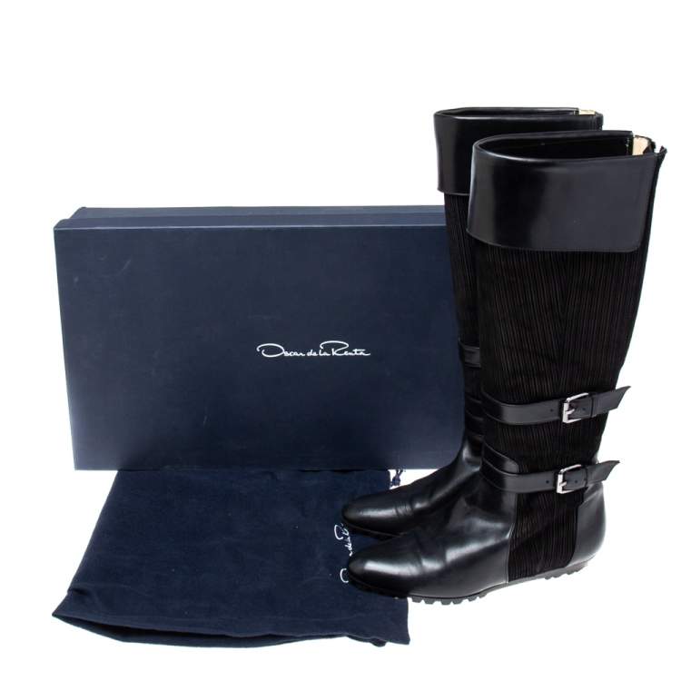 مملوكة مسبقًا Oscar de la Renta Black Leather And Canvas Knee Length Boots Size 36.5