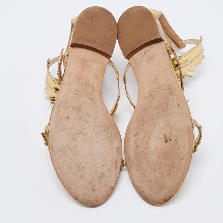 Pre Owned Oscar De La Renta Gold Leather Abigail Feather Ankle-Strap Sandals Size 38.5
