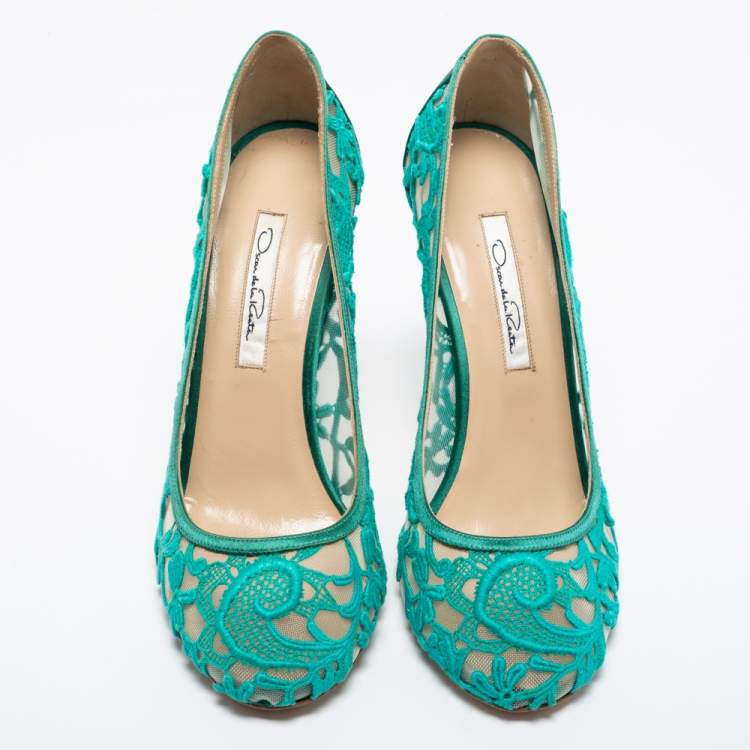 مملوكة مسبقًا Oscar de la Renta Green Lace And Mesh Pumps  Size 41