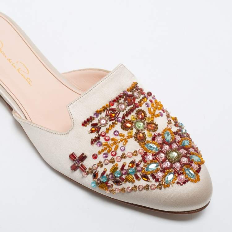 Pre Owned Oscar de la Renta White Satin Embellished Mules Size 39