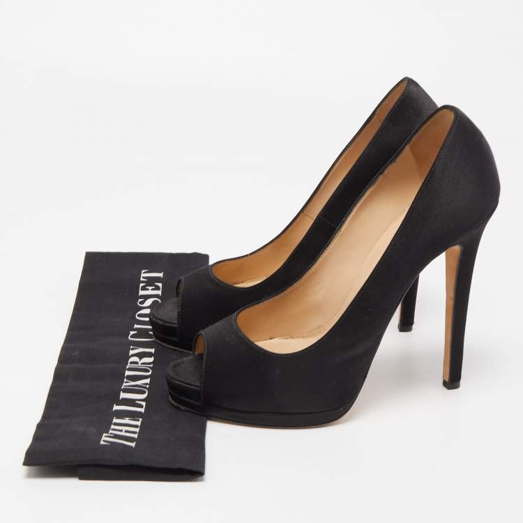 Pre Owned Oscar de la Renta Black Satin Platform Peep Toe Pumps Size 38.5