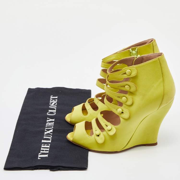 Pre Owned Oscar de la Renta Yellow Leather Caged Ankle Length Wedge Sandals Size 37.5