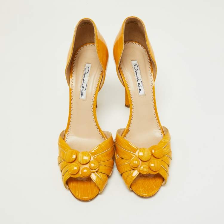 Pre Owned Oscar de la Renta Yellow Patent Leather Sandals Size 38.5