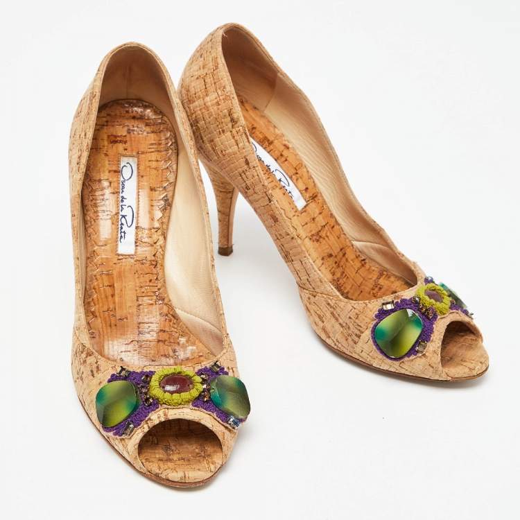 Pre Owned Oscar de la Renta Light Brown Cork Embellished Peep Toe Pumps Size 36