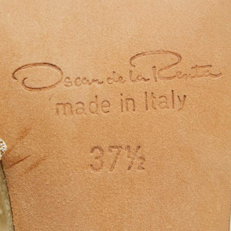 Pre Owned Oscar de la Renta Metallic PVC and Texture Leather Ambria Sandals Size 37.5