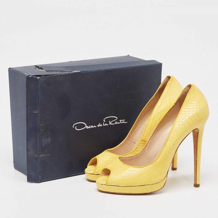 Pre Owned Oscar de la Renta Yellow Python Leather Peep Toe Platform Pumps Size 40.5