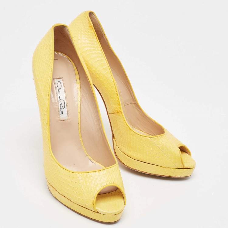 Pre Owned Oscar de la Renta Yellow Python Leather Peep Toe Platform Pumps Size 40.5