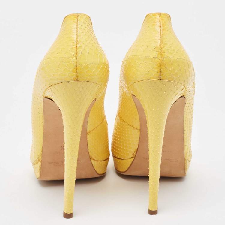 Pre Owned Oscar de la Renta Yellow Python Leather Peep Toe Platform Pumps Size 40.5