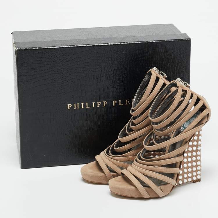 مملوكة مسبقًا Philipp Plein Size 37.5 Beige Suede Wedge Sandals