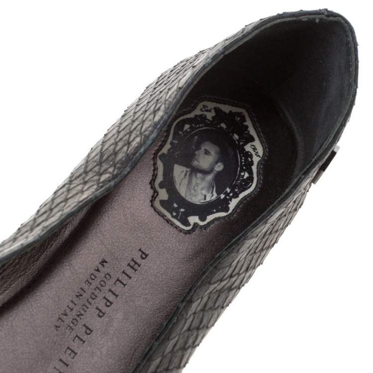 Pre Owned Philipp Plein Black Python Spike Ballet Flats Size 38.5