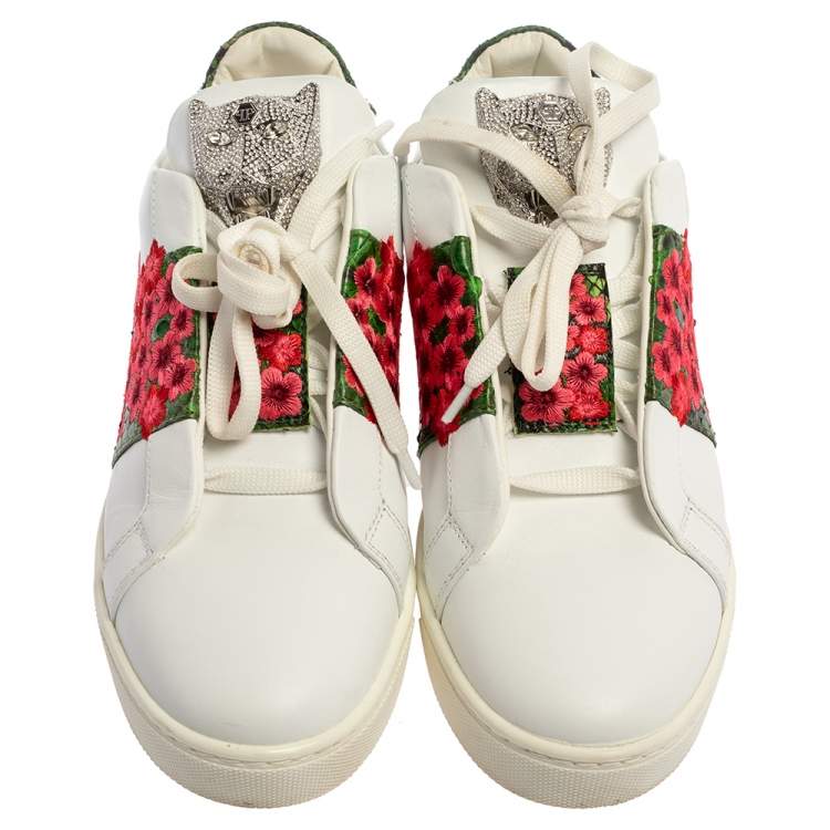 مملوكة مسبقًا Philipp Plein White Floral Embroidered Leather And Python Trim Embellished Low Top Sneakers Size 39