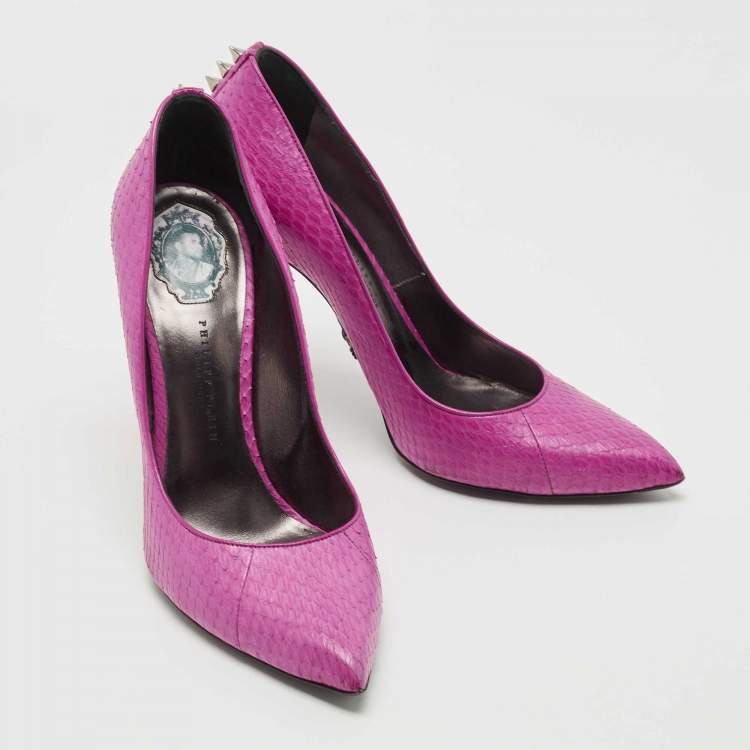 مملوكة مسبقًا Philipp Plein Purple Python Studded Pointed Toe Pumps Size 40