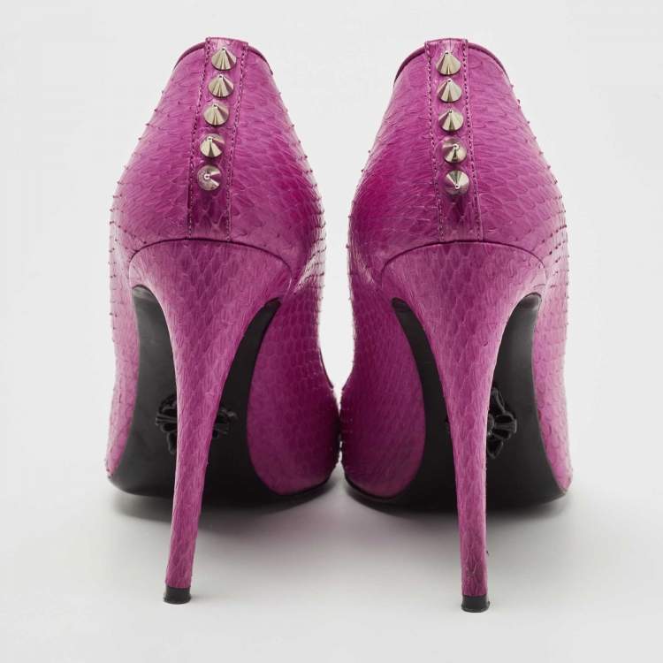 مملوكة مسبقًا Philipp Plein Purple Python Studded Pointed Toe Pumps Size 40