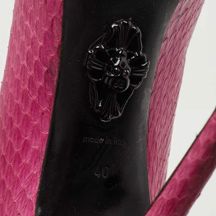 مملوكة مسبقًا Philipp Plein Purple Python Studded Pointed Toe Pumps Size 40