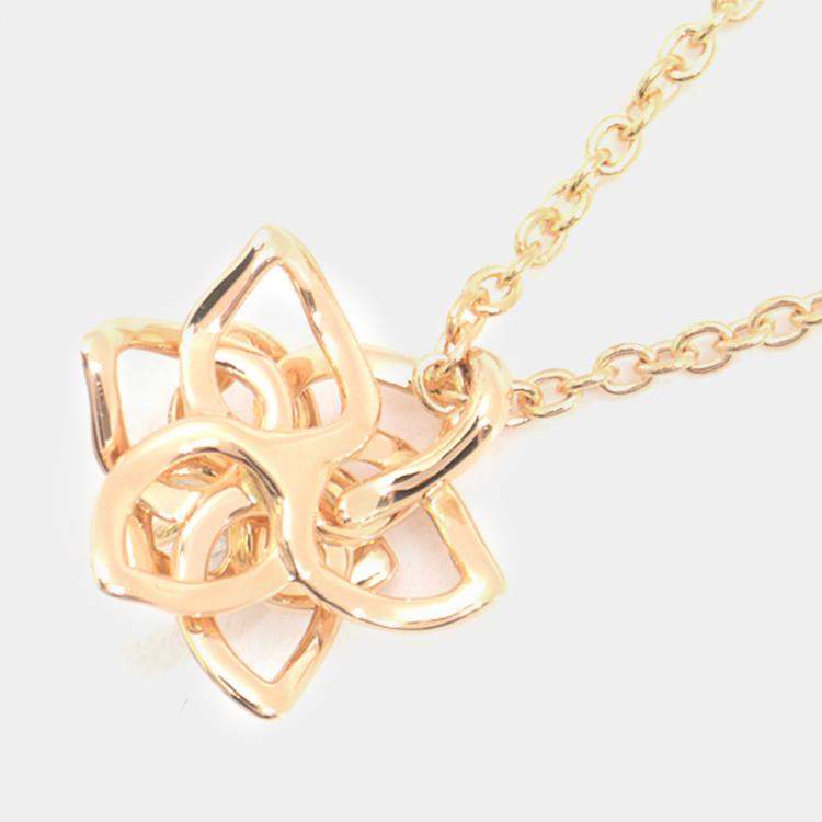 Pre Owned Piaget 18K Rose Gold and Diamond Rose Pendant Necklace