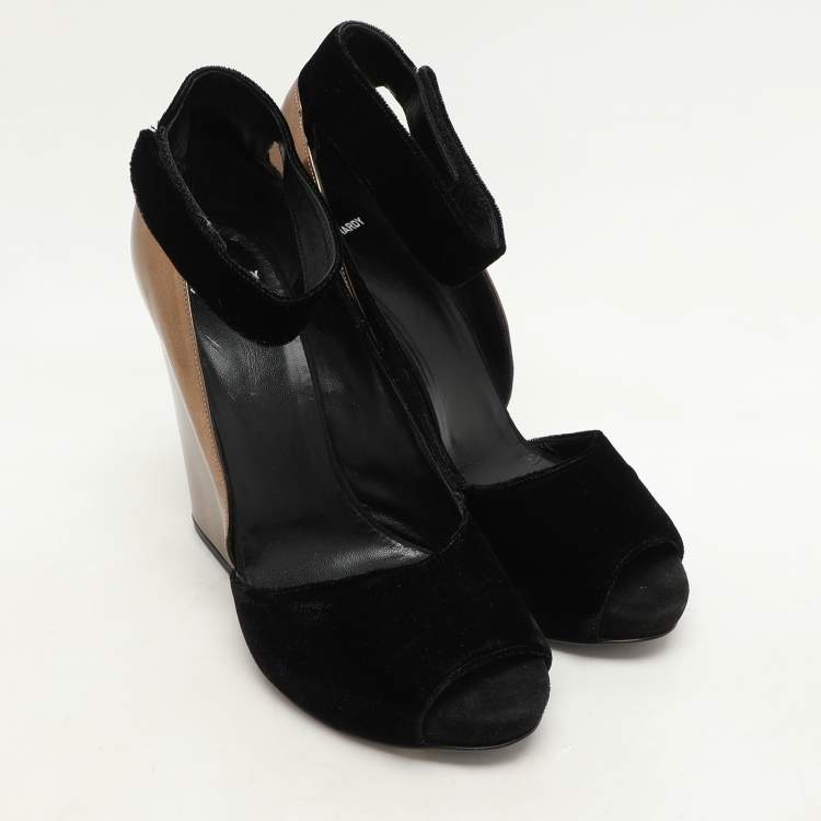 Pre Owned PIERRE HARDY Black/Bronze Leather and Velvet Block Heel Ankle Strap Pumps Size 40