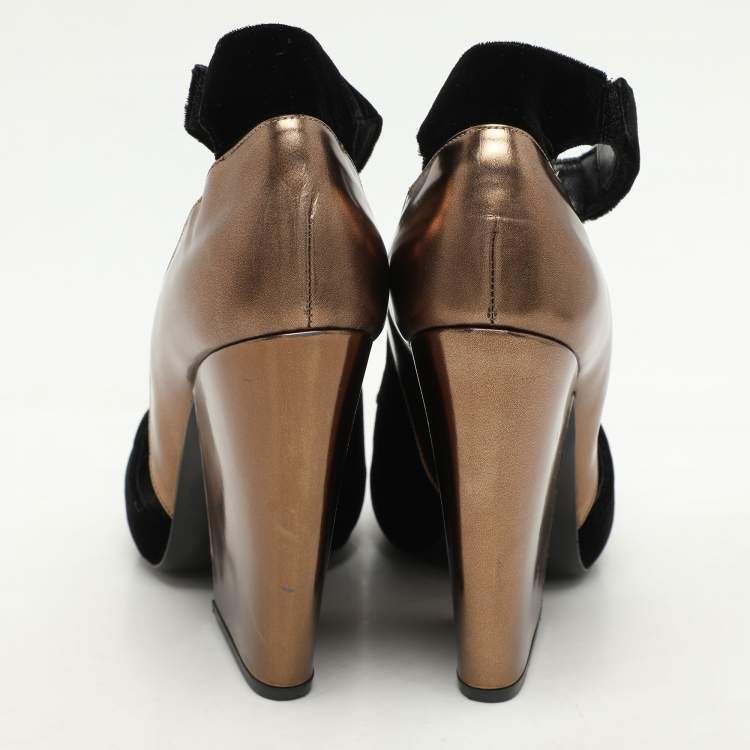 Pre Owned PIERRE HARDY Black/Bronze Leather and Velvet Block Heel Ankle Strap Pumps Size 40