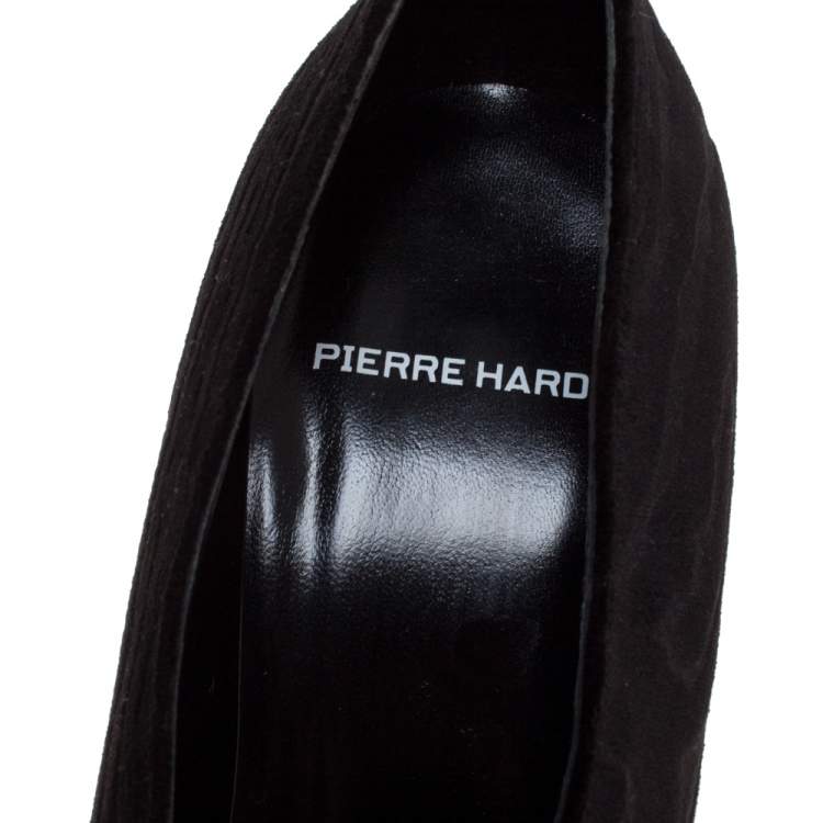 Pre Owned Pierre Hardy Black Textured Velvet V Neck Block Heel Pumps Size 39