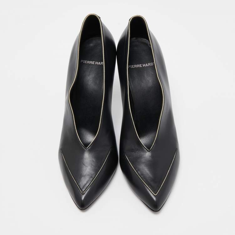 Pre Owned Pierre Hardy Black Leather V Neck Pointed Toe Pumps Size 38