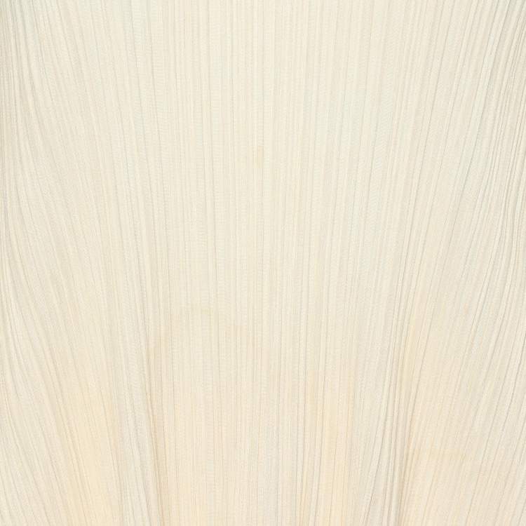 Pre Owned طقم بلوزة وسروال كريمي بليسي بليز بليزي من إيسي مياكي مقاس صغير (سمول)