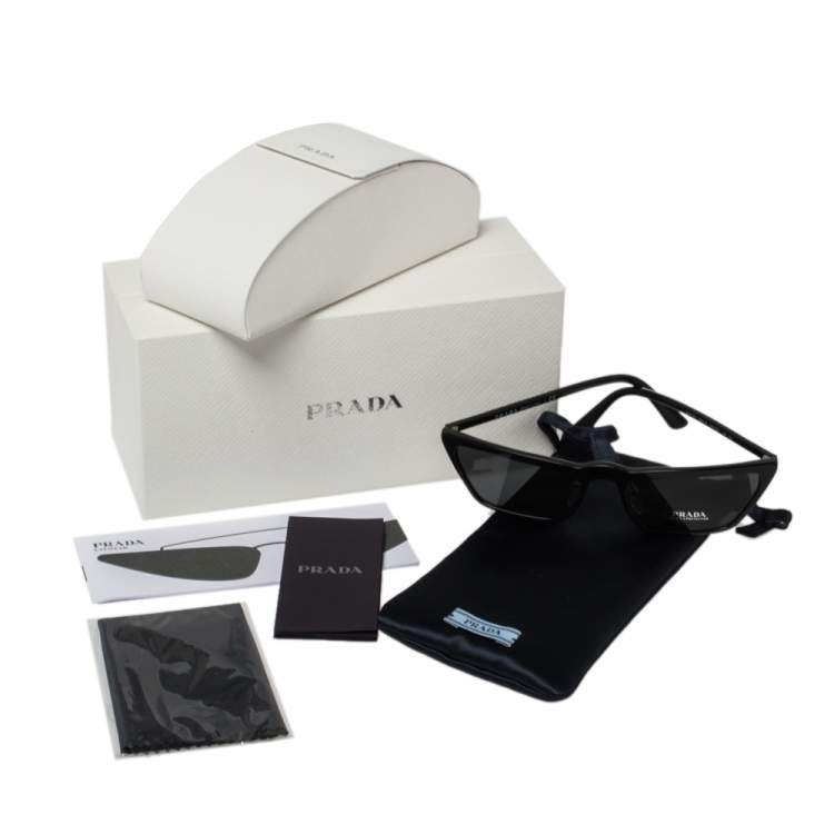 مملوكة مسبقًا Prada Black/Grey SPR 19U Cat Eye Sunglasses