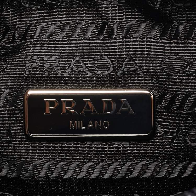 Pre Owned Prada Black Nylon Re-Edition 2000 Baguette Bag