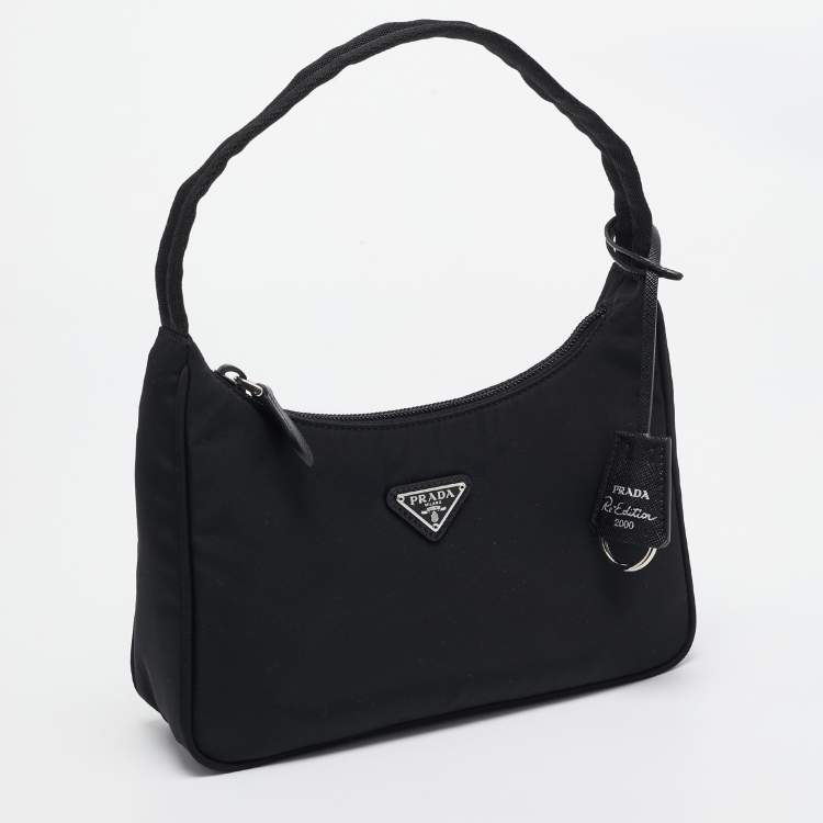 Pre Owned Prada Black Nylon Re-Edition 2000 Baguette Bag