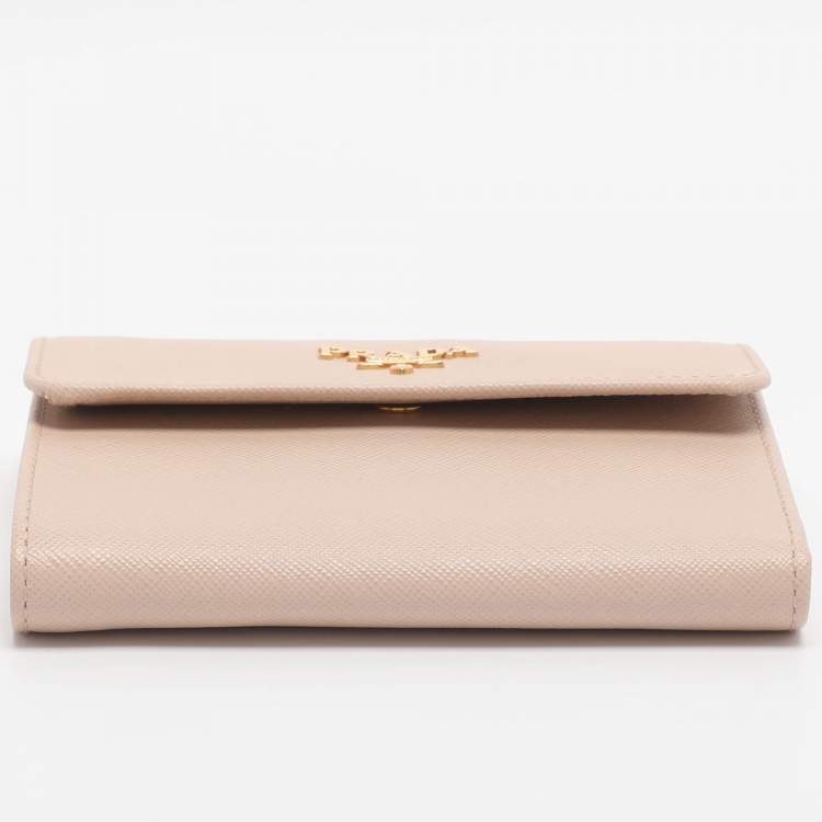 Pre Owned Prada Pink Saffiano Metal Leather Bifold Wallet