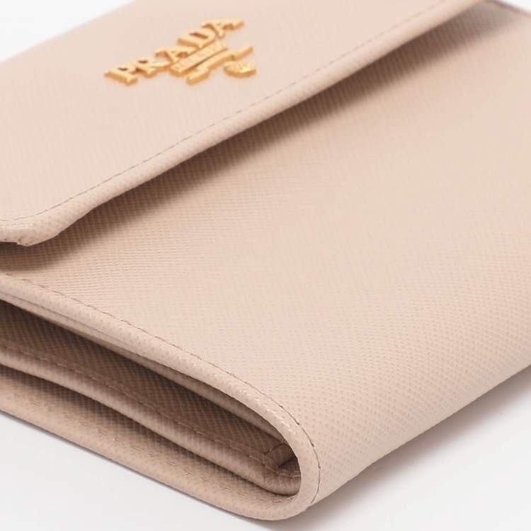 Pre Owned Prada Pink Saffiano Metal Leather Bifold Wallet