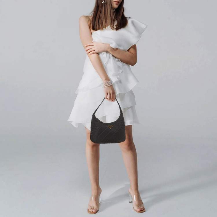 Pre Owned حقيبة كتف برادا نايلون مب طن أسود ري-نايلون تيسوتو