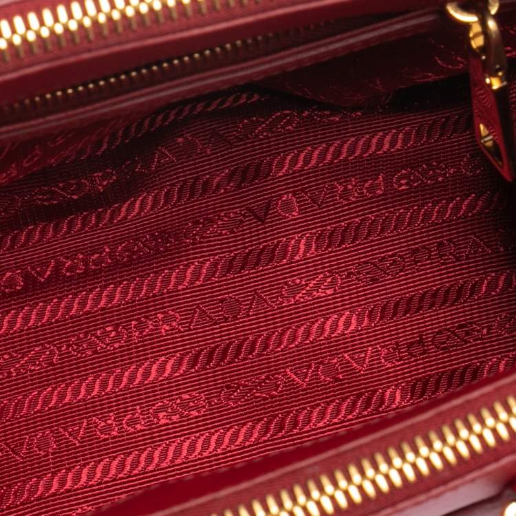 Pre Owned Prada Red Saffiano Lux Leather Micro Galleria Tote