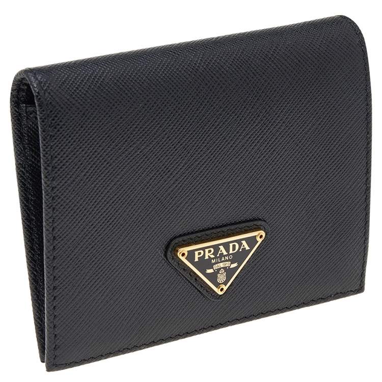 Pre Owned Prada Black Saffiano Leather Bifold Wallet