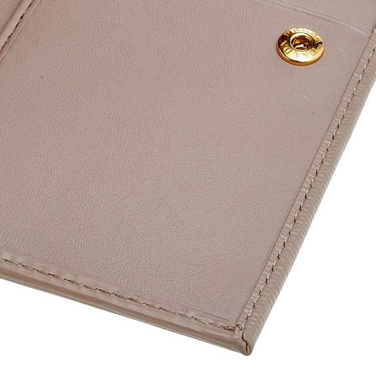 Pre Owned Prada Beige Leather Card Case