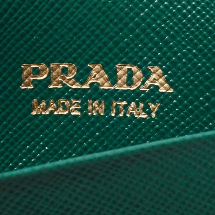 Pre Owned Prada Green Saffiano Metal Leather Card Holder