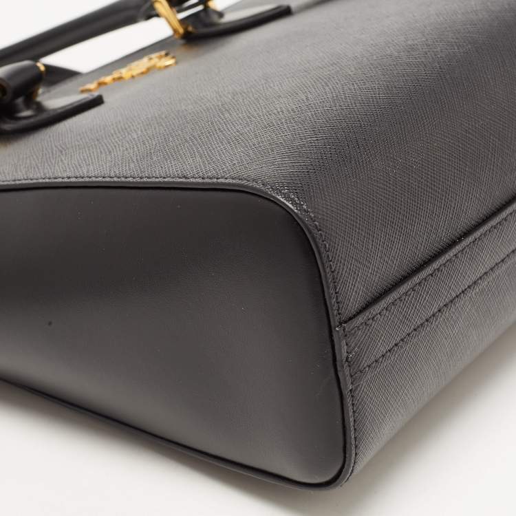Pre Owned Prada Black Saffiano Lux Leather Galleria Zip Tote