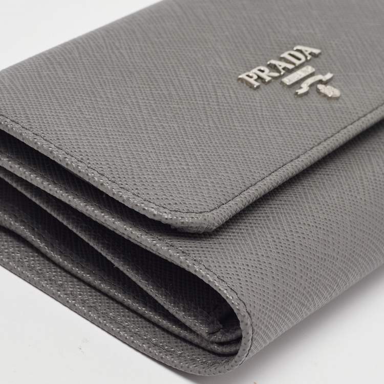 Pre Owned Prada Grey Saffiano Leather Trifold Wallet