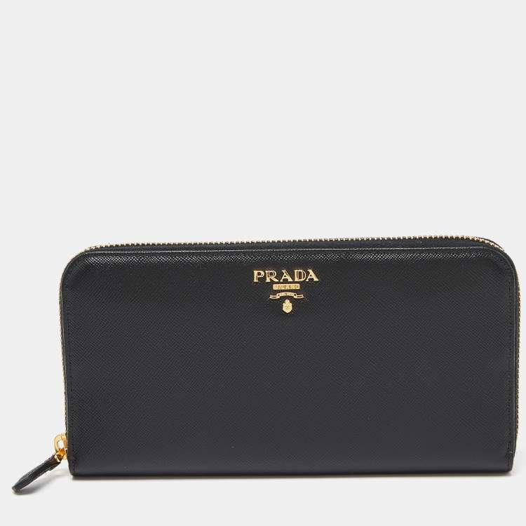 Wallets & purses Prada - Black Saffiano leather coin purse