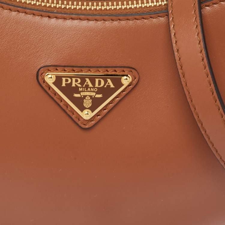 Pre Owned Prada Brown Leather Arque Hobo