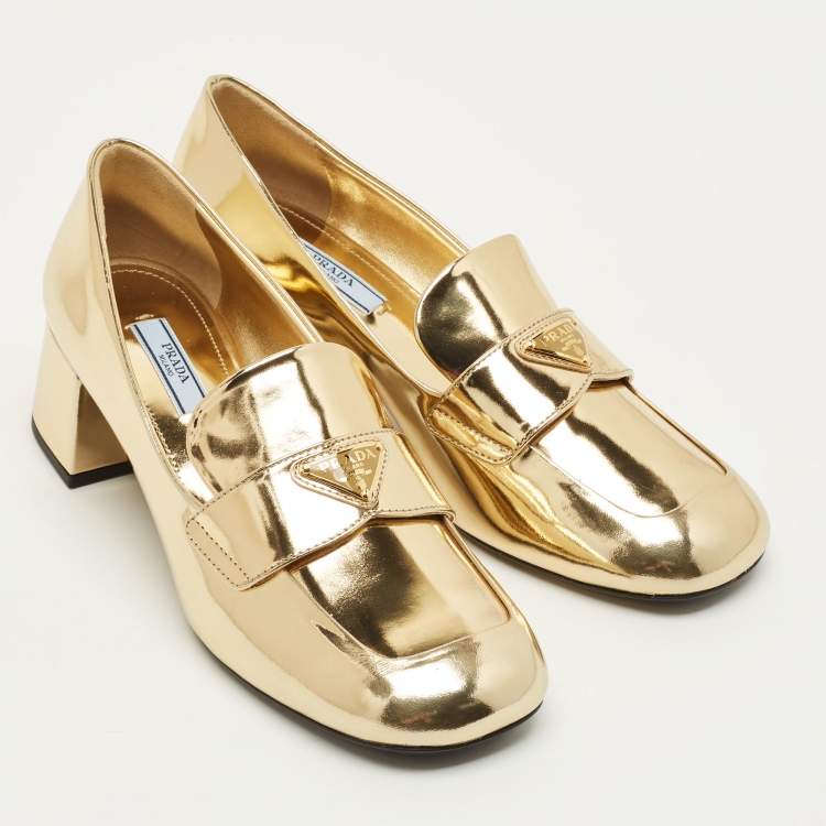 مملوكة مسبقًا Prada Size 38 Gold Leather Loafer Pumps