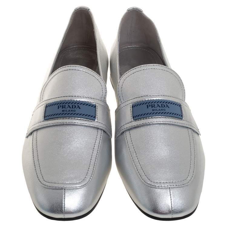Pre Owned Prada Metallic Silver Leather Logo-Accented Loafers Size 40