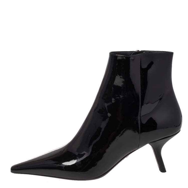 Salvatore Ferragamo Pre-owned Women's Leather Boots - Black - EU 37