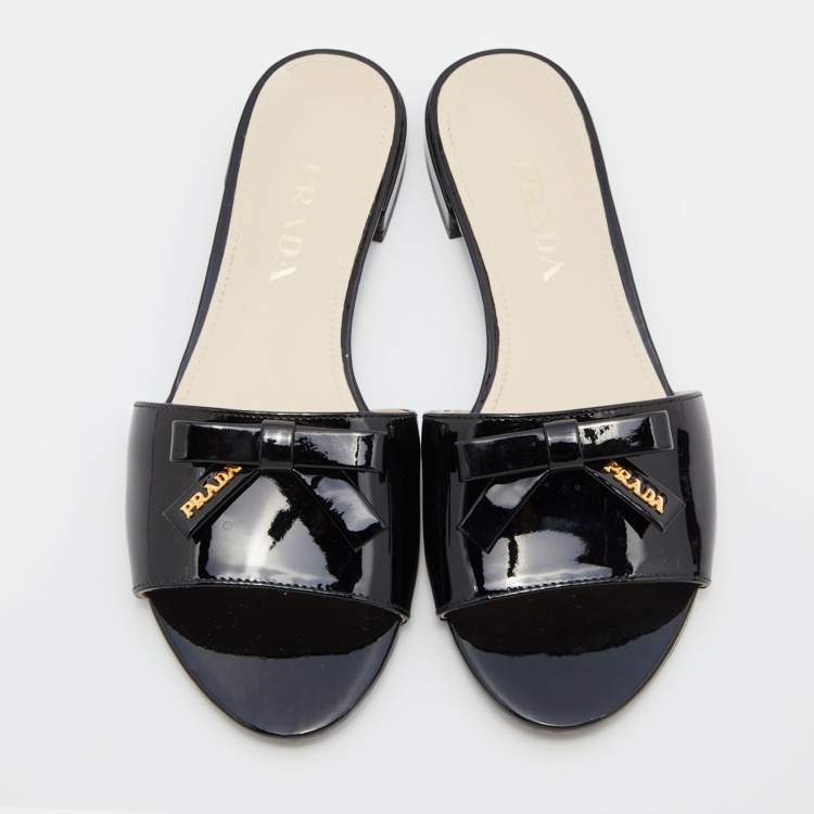 Pre Owned Prada Black Patent Leather Logo Bow Detail Flat Slides Size 36.5