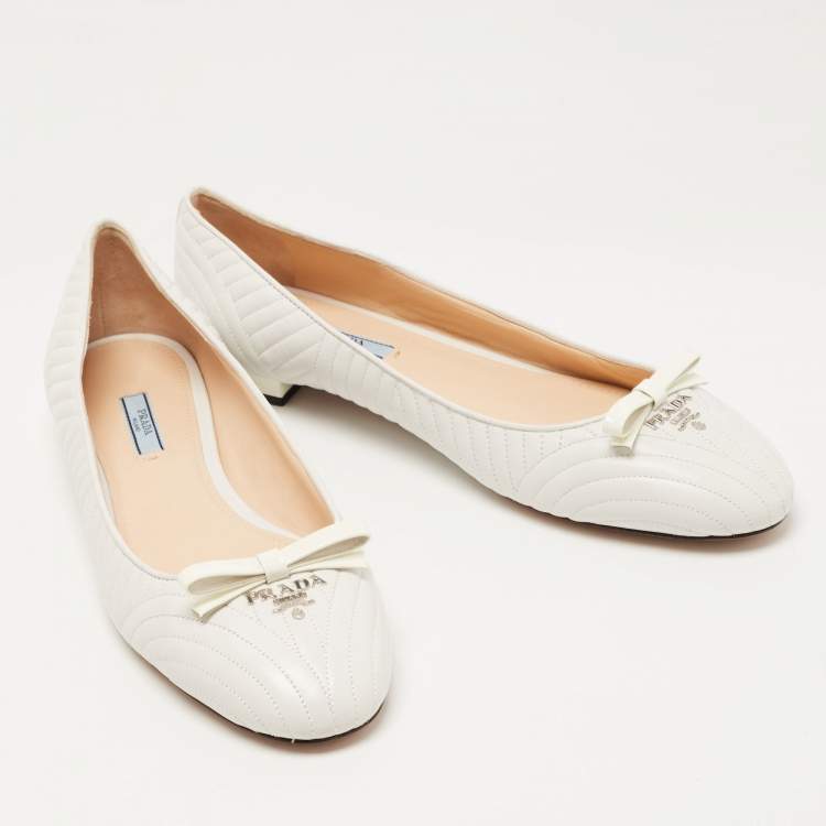 Pre Owned Prada White Quilted Leather Bow Ballet Flats Size 42
