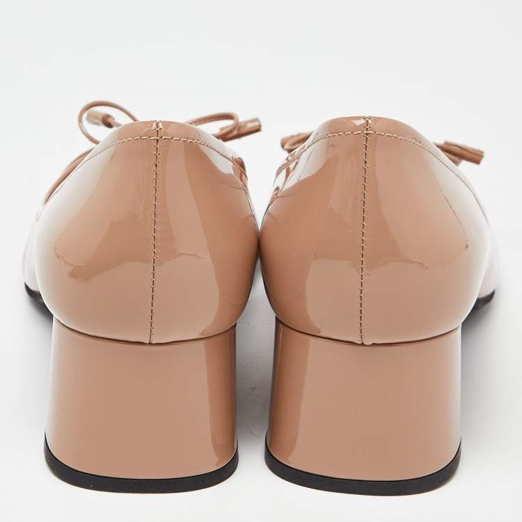 Pre Owned Prada Beige Patent Leather Bow Block Heel Pumps Size 40