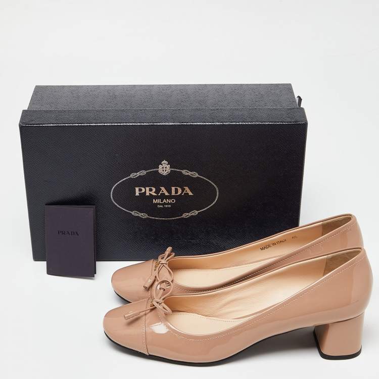 Pre Owned Prada Beige Patent Leather Bow Block Heel Pumps Size 40