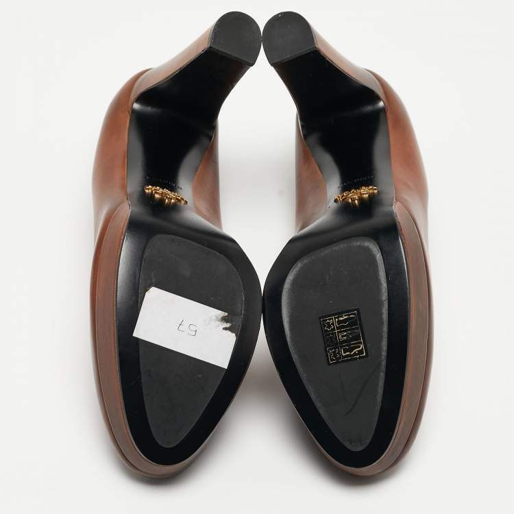 Pre Owned Prada Two Tone Leather Platform Pumps Size 40